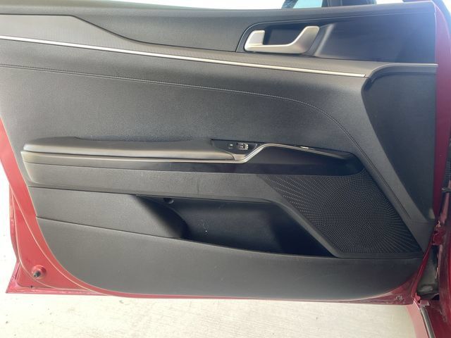 Used 2022 Kia K5 GT-Line FWD image 21
