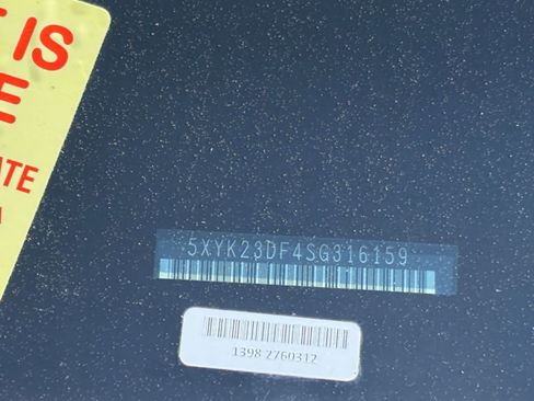 Used 2025 Kia Sportage LX image 29