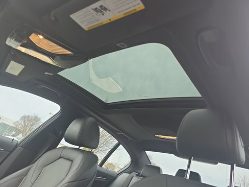 Used 2019 BMW 530i xDrive w/ Convenience Package image 28