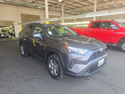 Used 2024 Toyota RAV4 LE AWD/4WD image 2