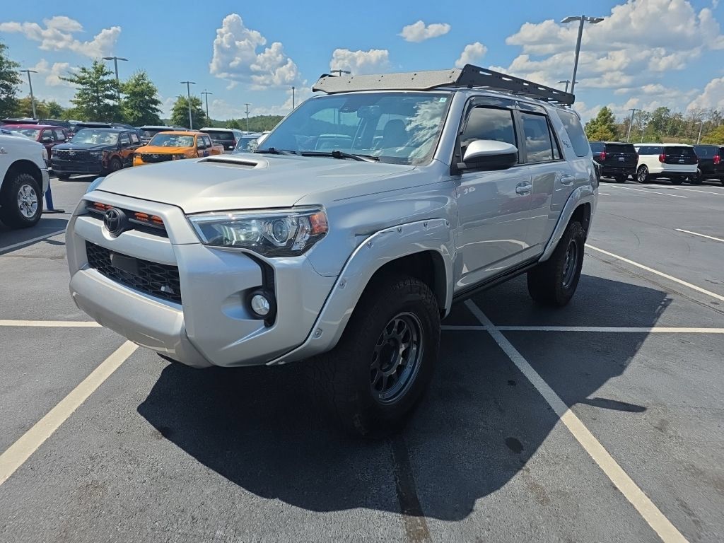 Used 2020 Toyota 4Runner TRD Off-Road AWD/4WD image 2