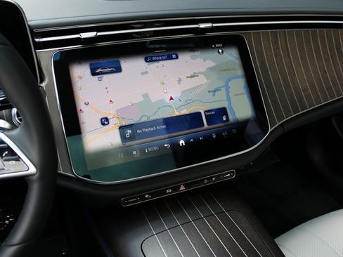 Used 2024 Mercedes-Benz E 350 4MATIC Sedan w/ Night Package image 17