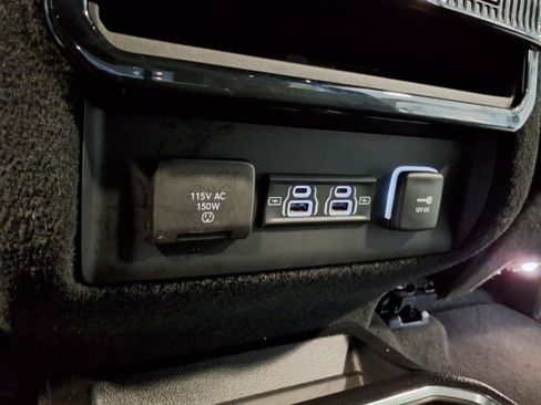 Used 2024 Jeep Wagoneer Series II AWD/4WD image 23