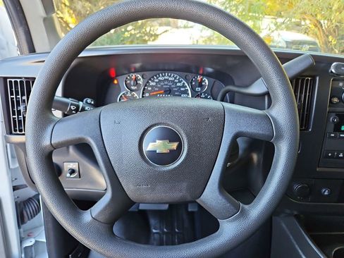 Used 2024 Chevrolet Express 2500 image 10