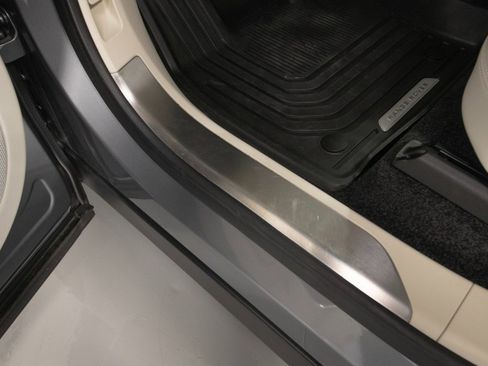 Used 2024 Land Rover Range Rover SE image 35