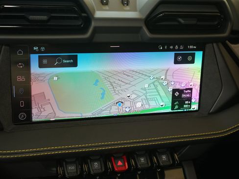 Used 2025 Lamborghini Urus SE AWD/4WD image 17