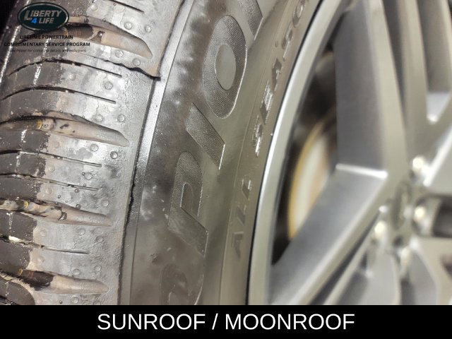 Used 2025 Ford Explorer ST w/ Sun And Sound Package AWD/4WD image 11