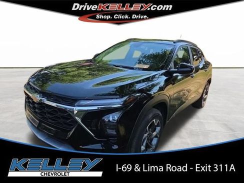 Used 2025 Chevrolet Trax LT w/ Driver Confidence Package FWD image 1