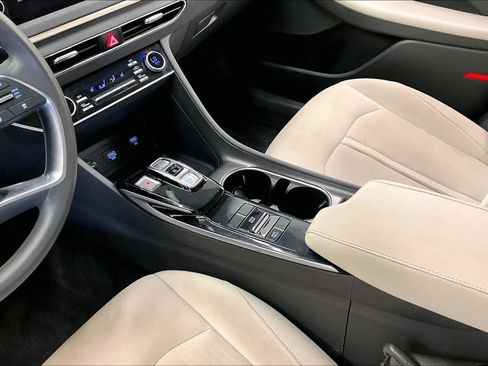 Used 2023 Hyundai Sonata SEL FWD image 16