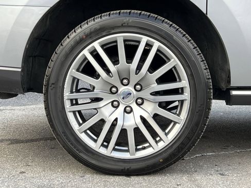 Used 2023 Ford Expedition Max Limited image 10