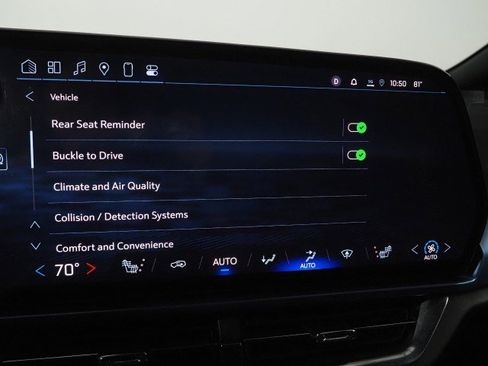 Used 2024 Chevrolet Equinox EV LT image 36