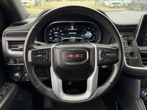 Used 2023 GMC Yukon SLT image 15