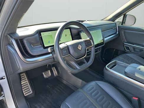 Used 2024 Rivian R1S Adventure image 26