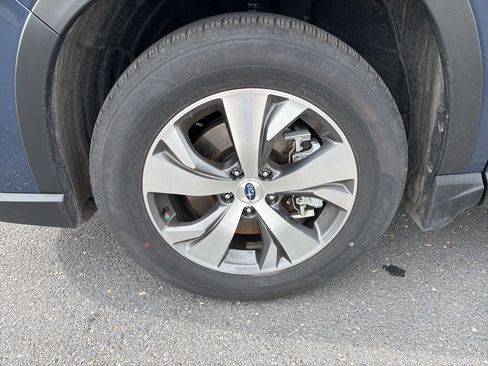 Certified 2025 Subaru Ascent Premium image 13