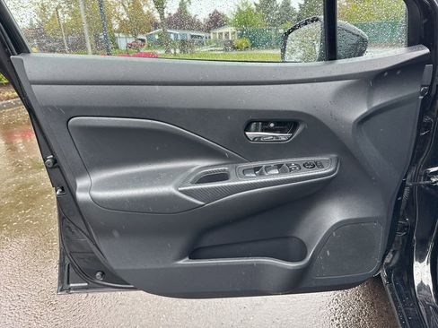 Used 2024 Nissan Versa SV FWD image 15