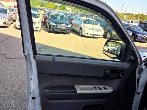 Used 2012 Ford Escape XLT image 10