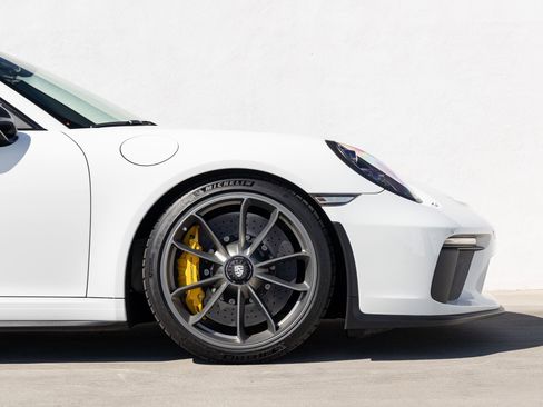 Certified 2018 Porsche 911 GT3 image 11