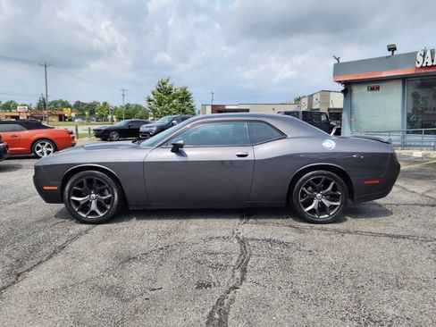 Used 2017 Dodge Challenger SXT Plus RWD image 10