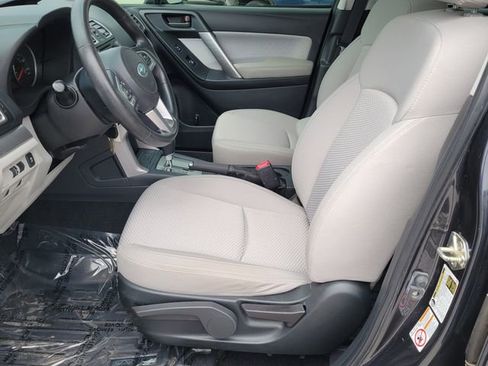 Used 2017 Subaru Forester 2.5i w/ Alloy Wheel Package AWD/4WD image 9