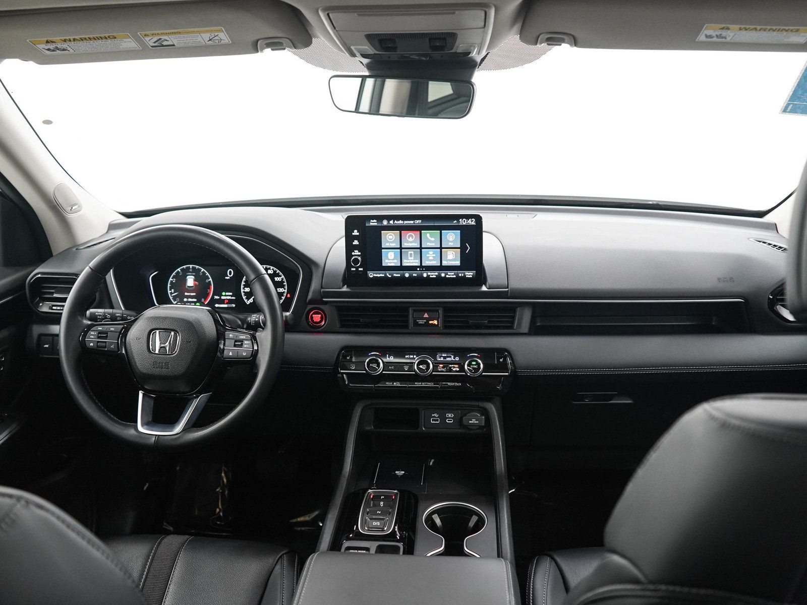 Used 2025 Honda Pilot Touring image 13