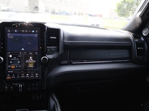 Used 2023 RAM 2500 Limited AWD/4WD image 24