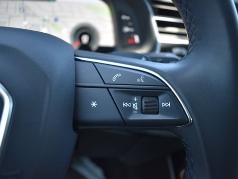 Used 2023 Audi Q7 3.0T Premium AWD/4WD image 21