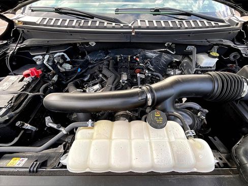 Used 2024 Ford Expedition Max Limited image 9