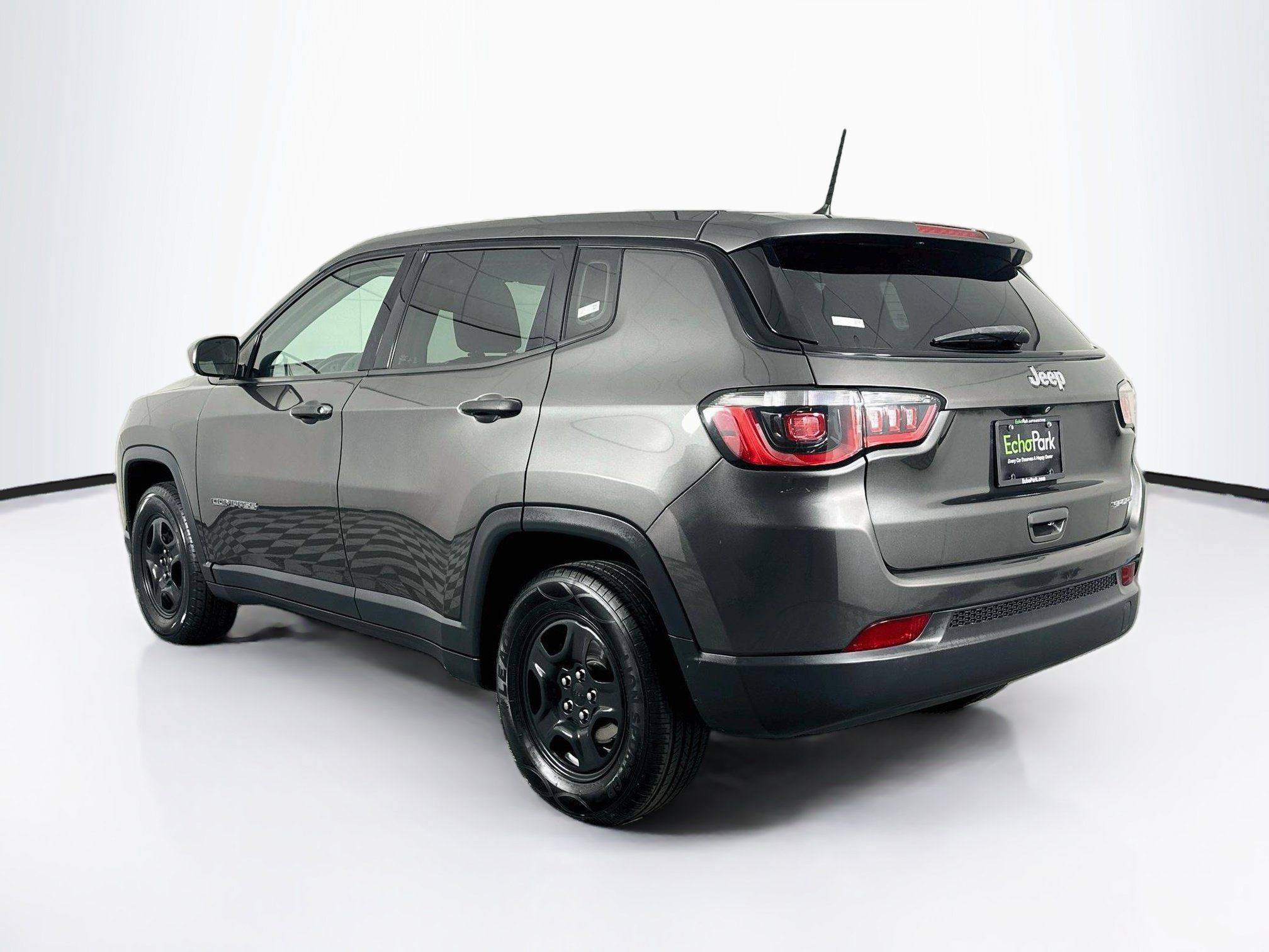 Used 2018 Jeep Compass Sport FWD image 5