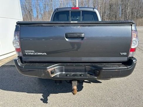 Used 2015 Toyota Tacoma 4x4 Double Cab w/ TRD Sport Package image 7