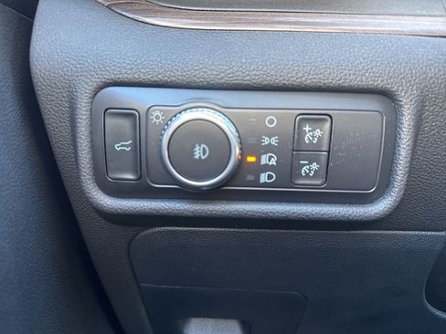 Used 2021 Ford Explorer Limited w/ Equipment Group 301A image 11