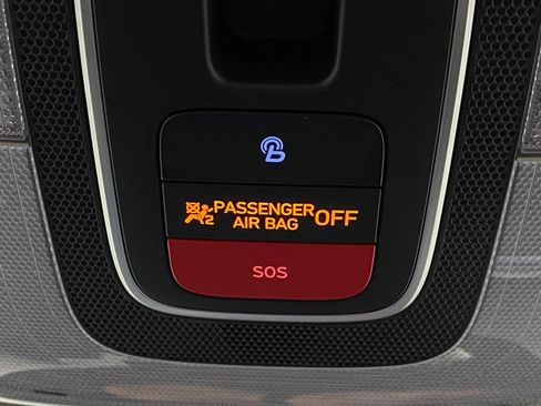 Certified 2023 Hyundai Elantra Limited FWD image 28