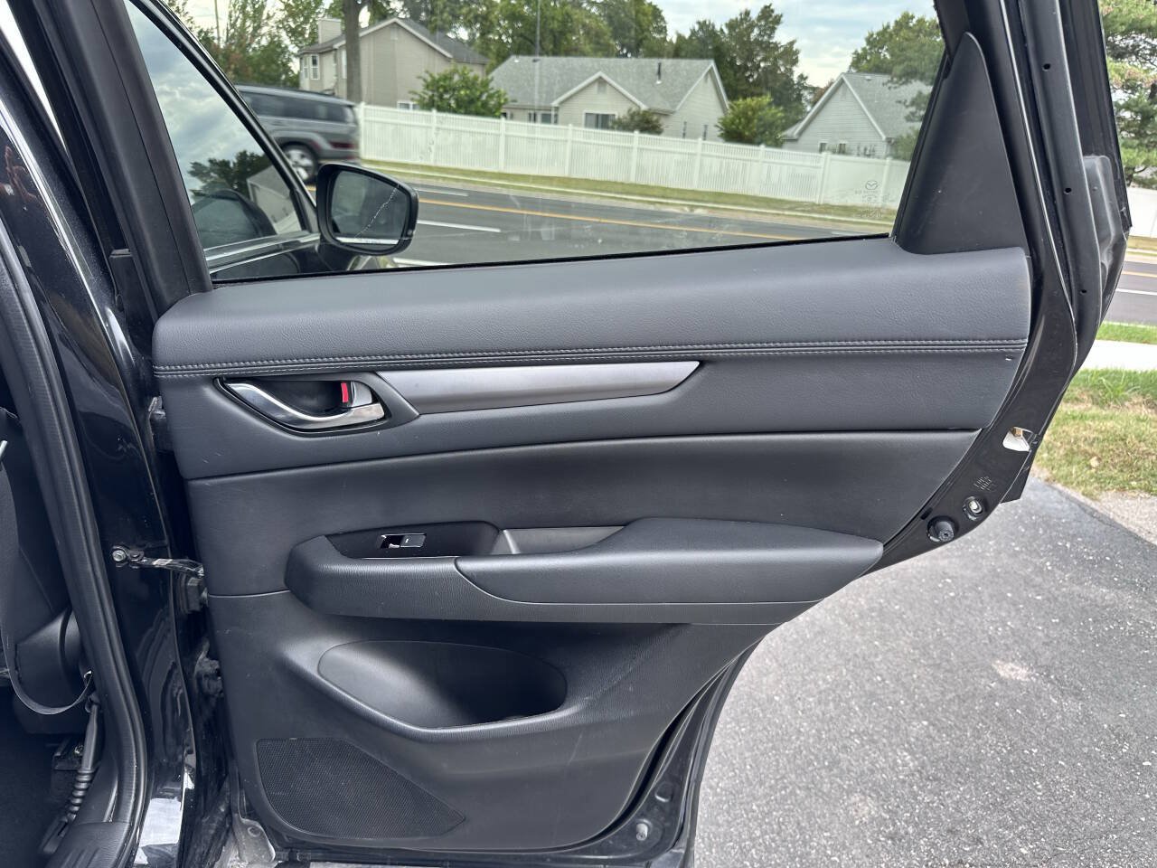 Used 2020 MAZDA CX-5 Touring FWD image 13