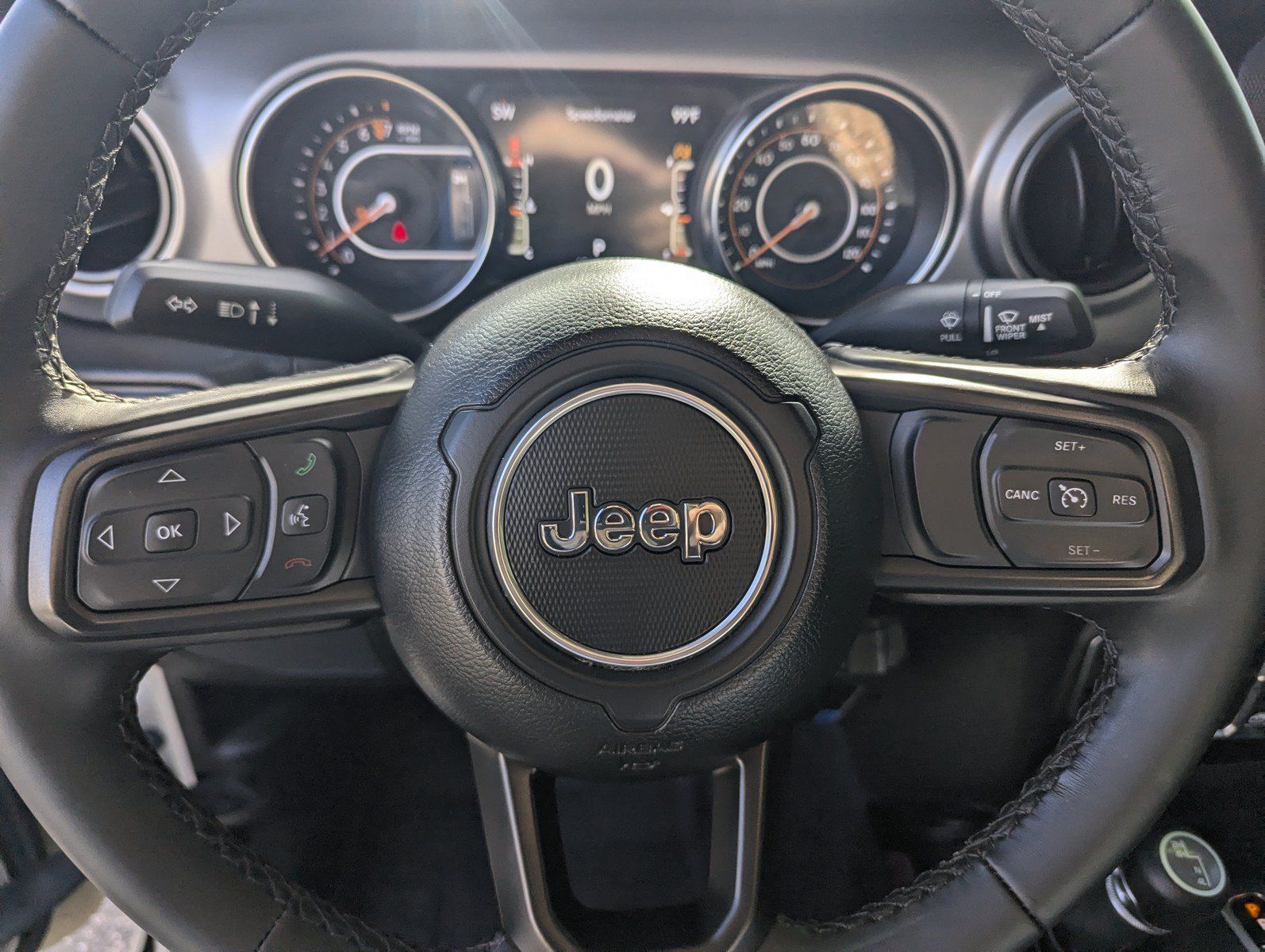 Used 2022 Jeep Gladiator Sport AWD/4WD image 12
