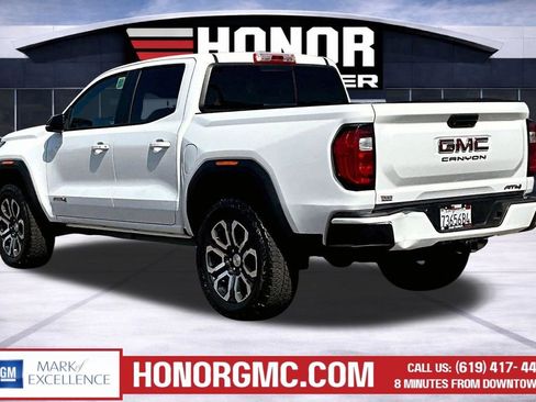 Used 2024 GMC Canyon AT4 AWD/4WD image 4