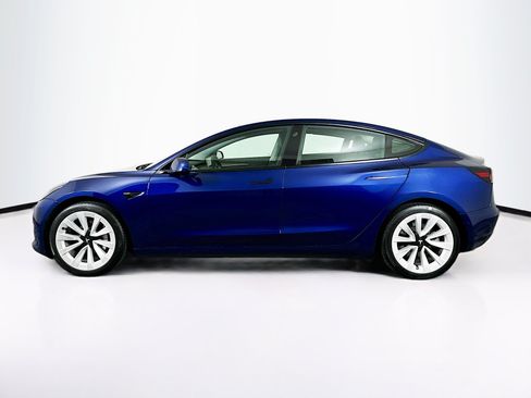 Used 2021 Tesla Model 3 Standard Range Plus RWD image 4