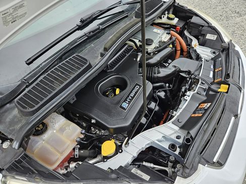 Used 2017 Ford C-MAX SE image 50