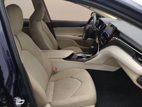 Used 2022 Toyota Camry LE FWD image 21