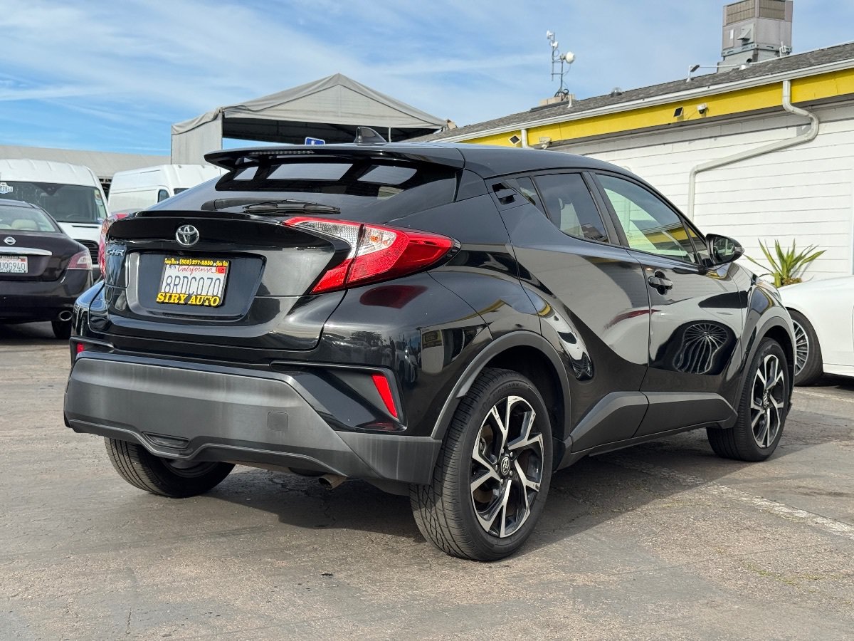 Used 2020 Toyota C-HR XLE FWD image 10