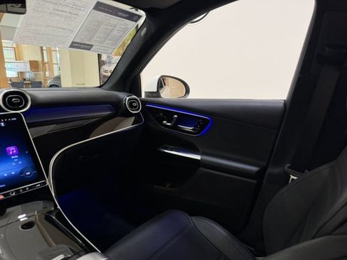 Certified 2025 Mercedes-Benz GLC 300 image 10