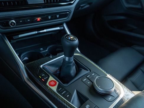 Used 2025 BMW M2 w/ Lighting Package image 28