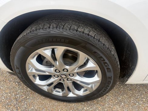 Used 2020 Buick Enclave Avenir w/ Avenir Technology Package image 3