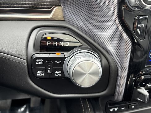 Used 2019 RAM 1500 Limited image 31