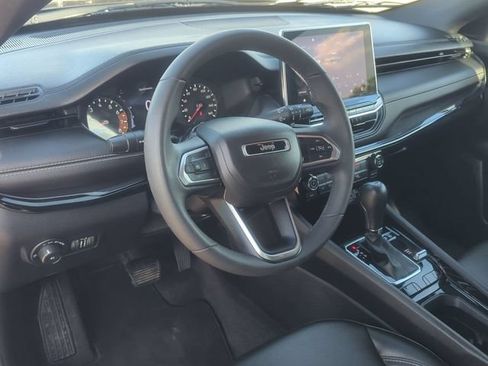 Used 2022 Jeep Compass Latitude AWD/4WD image 12
