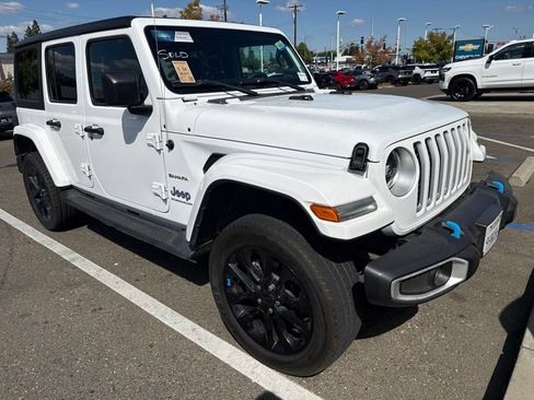 Used 2023 Jeep Wrangler Unlimited Sahara AWD/4WD image 1