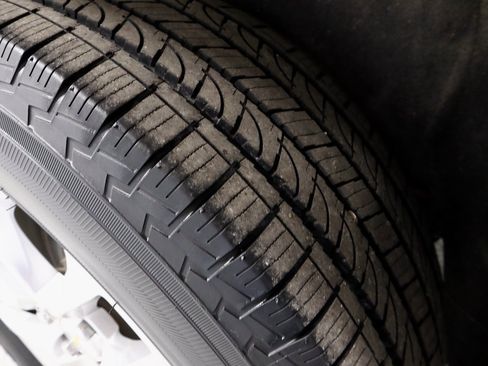 Used 2020 Chevrolet Traverse LT image 20