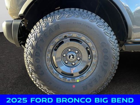 New 2025 Ford Bronco Big Bend w/ Black Diamond Package image 14