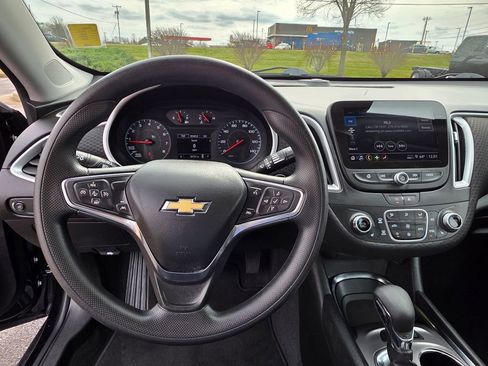 Used 2025 Chevrolet Malibu LT image 15