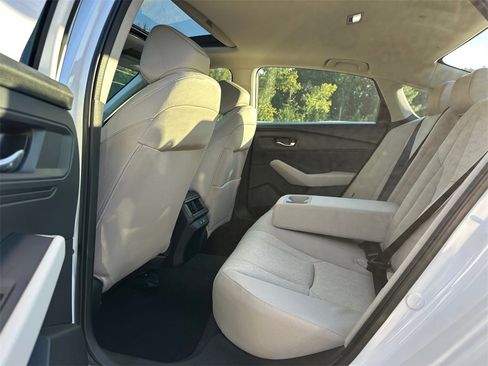 New 2025 Honda Accord SE image 14