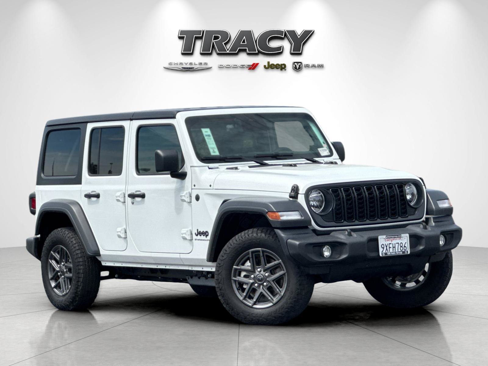 Used 2026 Jeep Wrangler Unlimited Sport AWD/4WD image 2