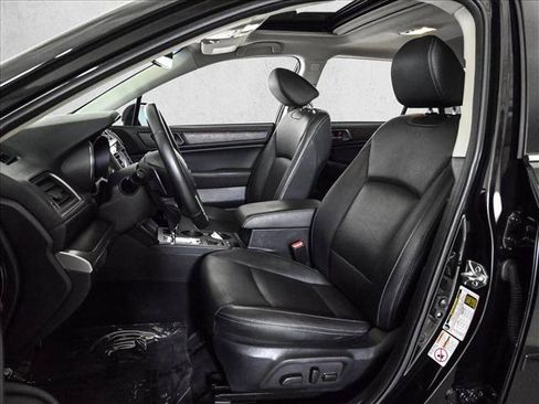 Used 2017 Subaru Outback 2.5i Limited AWD/4WD image 17